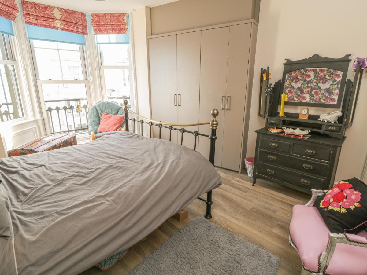 Apartment 4 ويتبي المظهر الخارجي الصورة